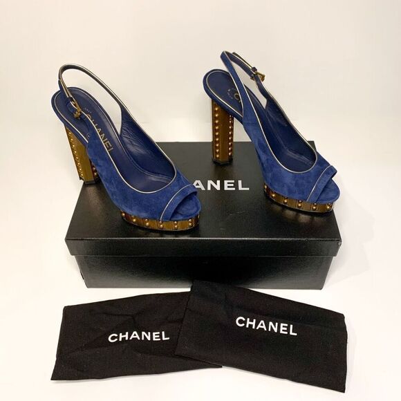 Chanel Blue Suede Gold Studded Interlocking C Slingback Heels EU 37 US 6-6.5 - Picture 1 of 12
